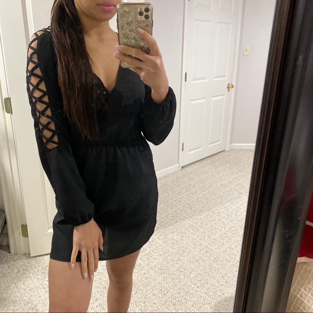 Black long sleeve dress